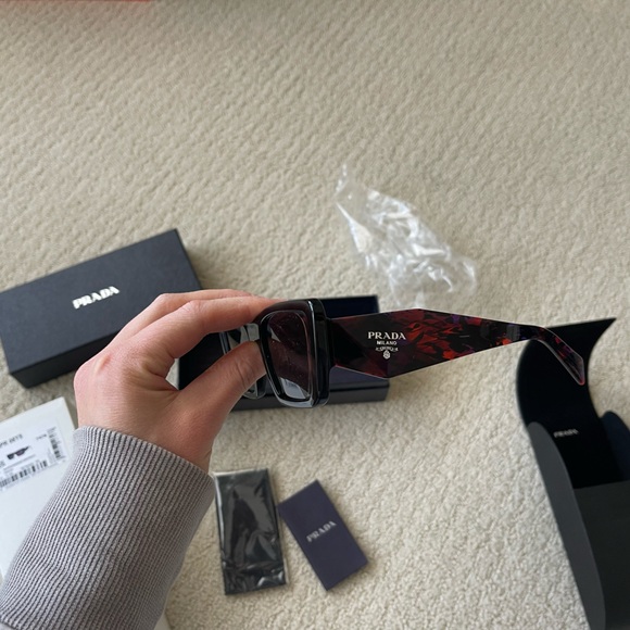 LIKE NEW PRADA sunglasses - Picture 8 of 11